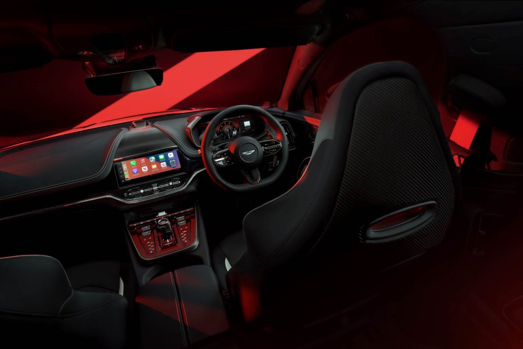 Aston Martin DBX S