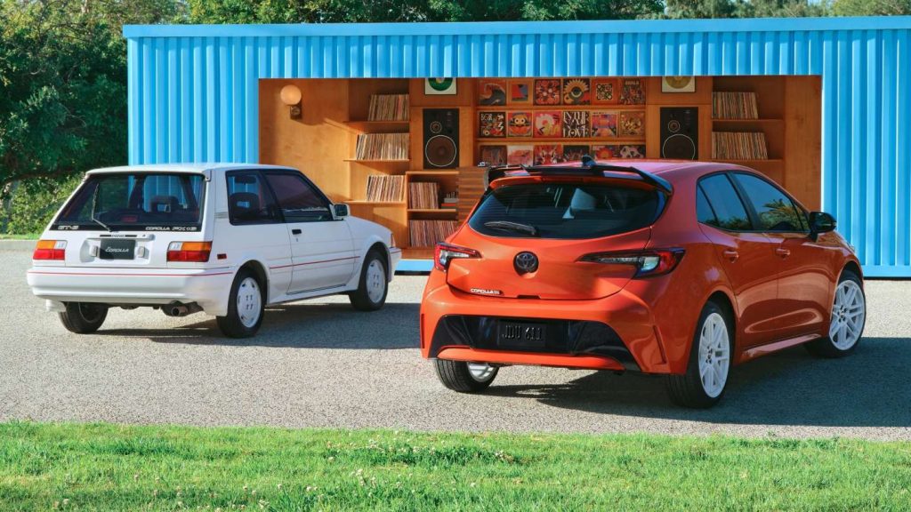 Toyota-Corolla-FX-hatchback