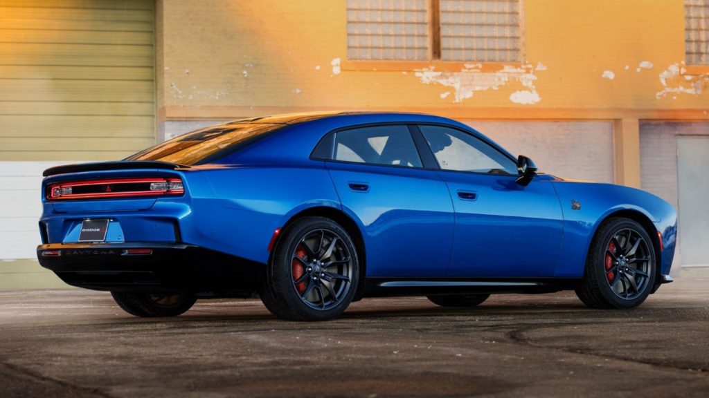 Dodge-Charger-Sixpack-sedán