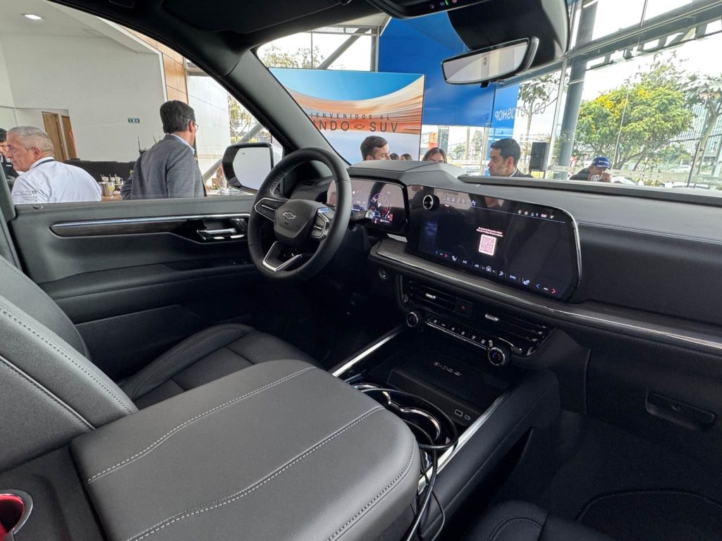 Chevrolet-Tahoe-Z71-2025-Colombia