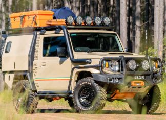 Suzuki-Jimny-Toyota-Land-Cruiser