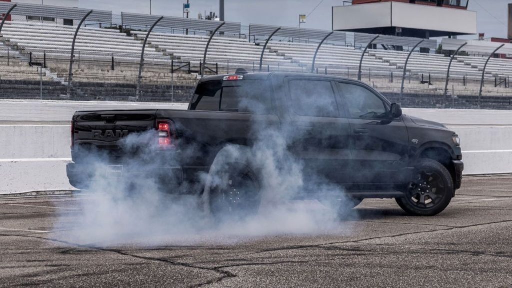 RAM-1500-2026-Hemi-V8