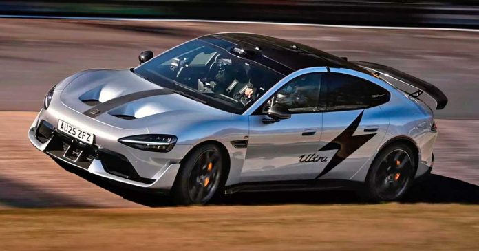 Xiaomi-SU7-récord-Nürburgring
