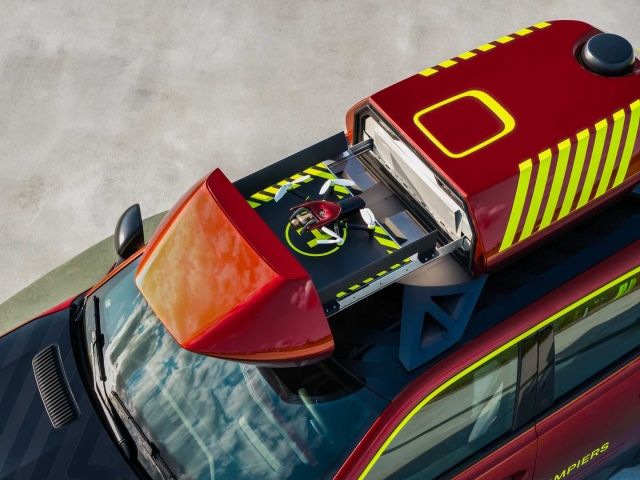 Renault-4-eléctrico-rescate-emergencia