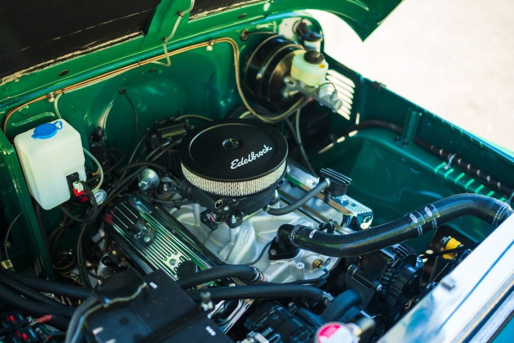 Toyota-Land-Cruiser-FJ45-restomod-V8
