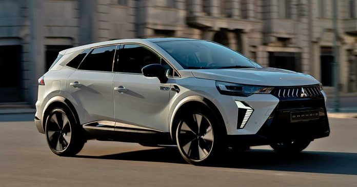 Mitsubishi-Grandis-híbrido-Renault