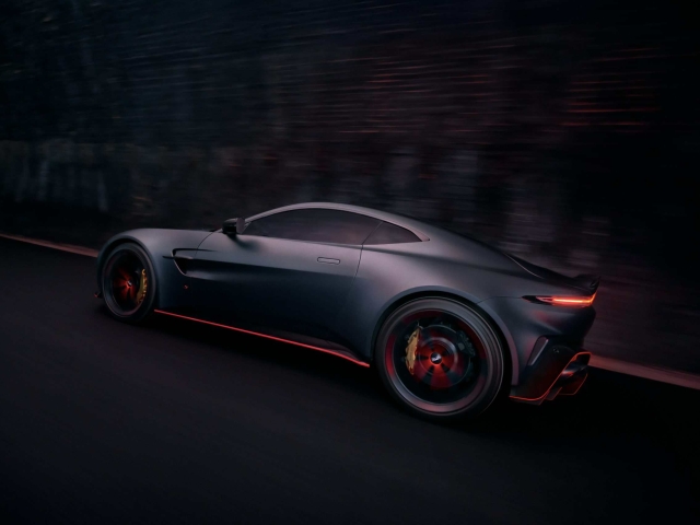 Aston Martin Vantage S