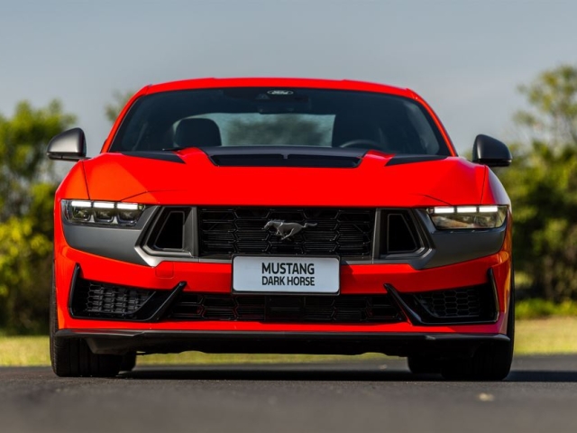 Ford Mustang Dark Horse