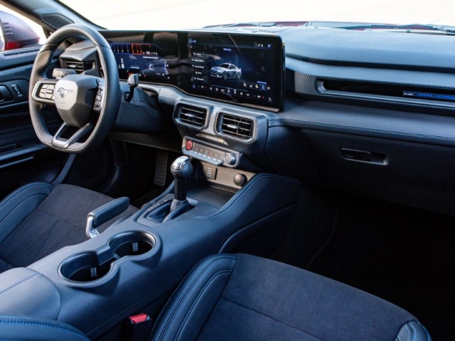 Ford Mustang Dark Horse