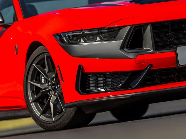Ford Mustang Dark Horse