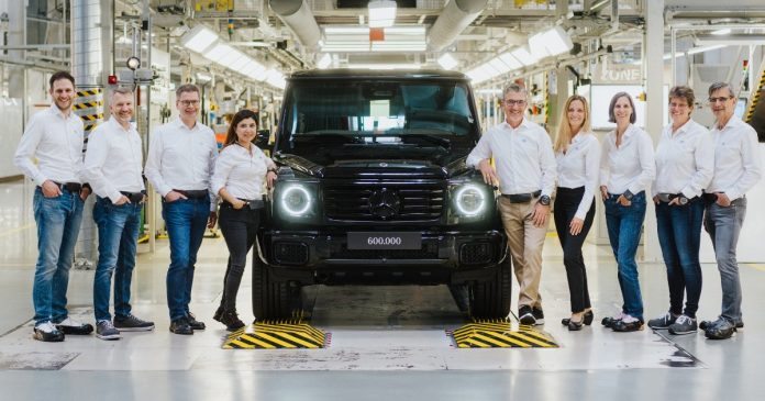 Mercedes-Benz G-Class 600.000