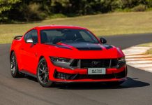Ford Mustang Dark Horse