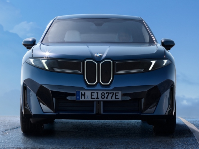 BMW iX3 2026