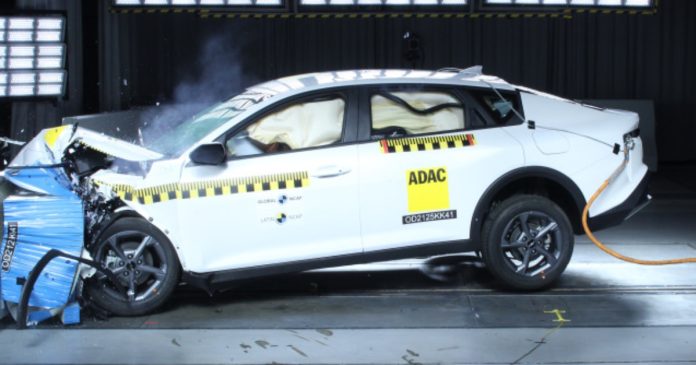 KIA K4 5 estrellas Latin NCAP