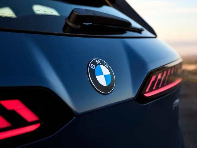 BMW iX3 2026