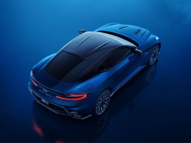 Aston Martin DB12 S