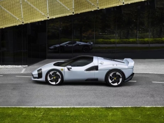 Ferrari SC40
