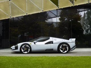 Ferrari SC40