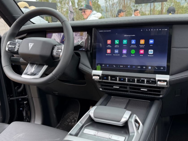 © Fuel Car Magazine Deepal G318 Colombia