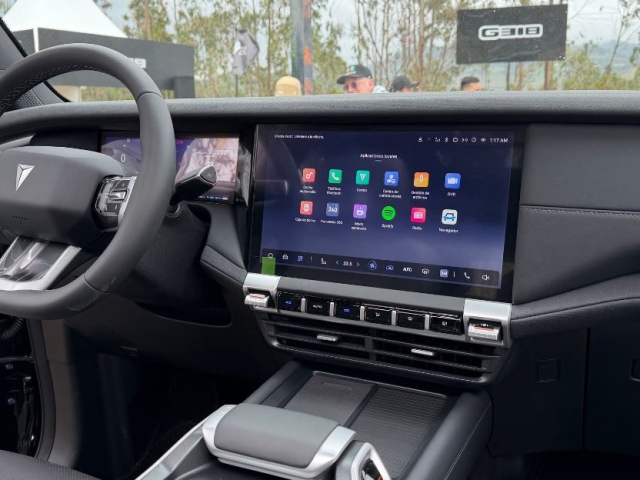 © Fuel Car Magazine Deepal G318 Colombia