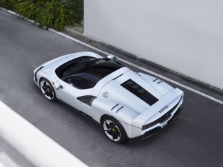 Ferrari SC40