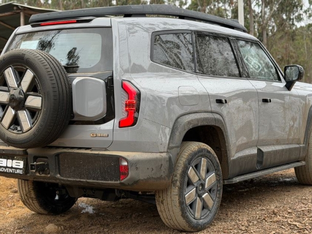 © Fuel Car Magazine Deepal G318 Colombia