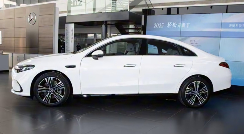 Mercedes-Benz CLA 300 EV China
