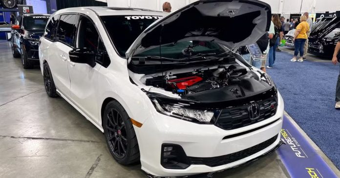 Honda Odyssey Type R SEMA