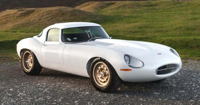 Jaguar E-Type Lightweight GTR