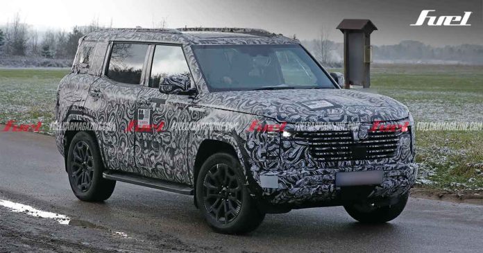 Mitsubishi Montero Espía