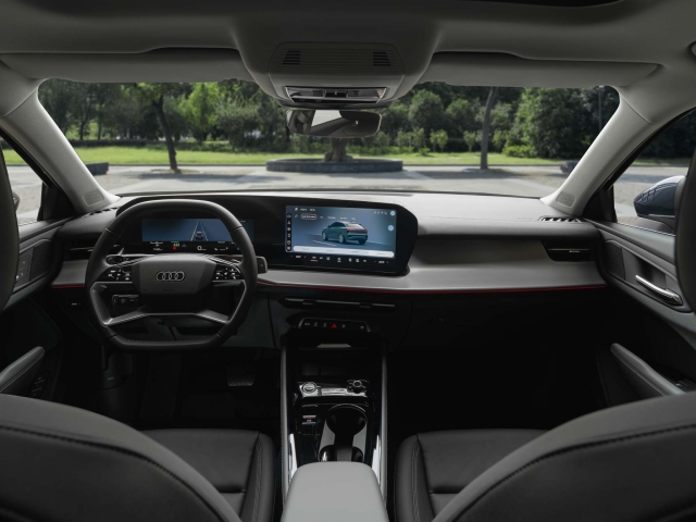 Audi Q3 INT-2