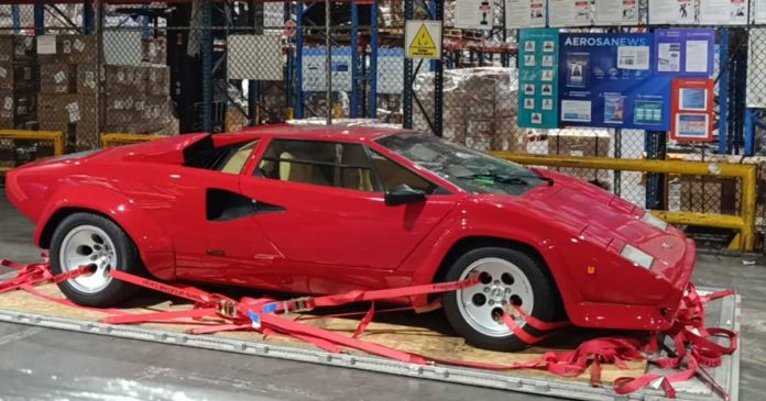 Lamborghini Countach 5000 QV