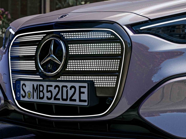 Mercedes Clase C el&eacute;ctrica 3