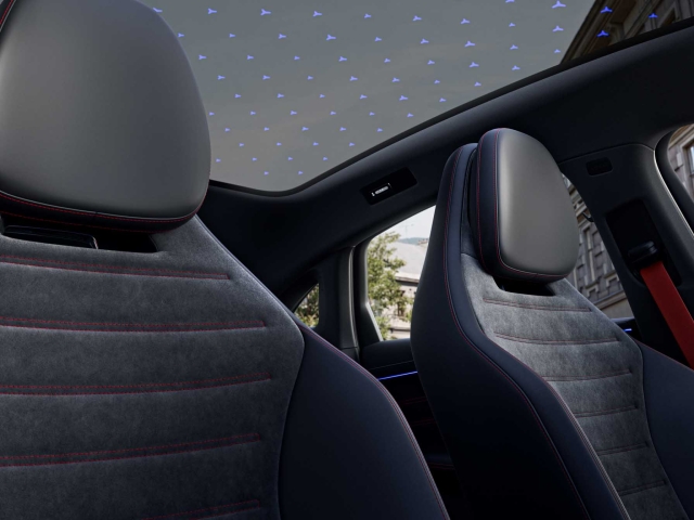 Mercedes Benz clase C interior 4