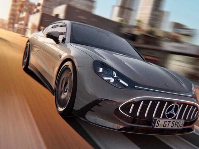 MERCEDES-AMG-4MATIC-EXTE-2