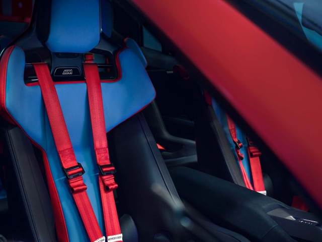 BMW M CONCEPT INTERIOR-3