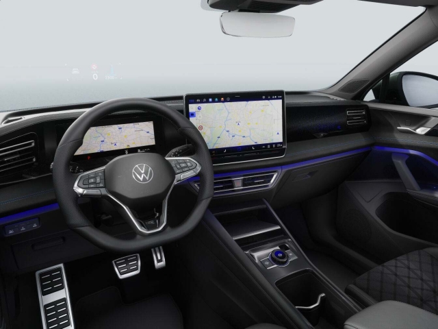 VOLKSWAGEN TIGUAN INT-2