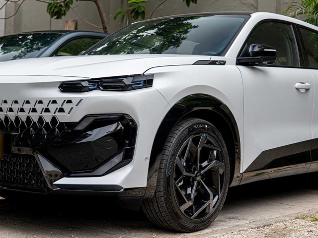 RENAULT-FILANTE-4